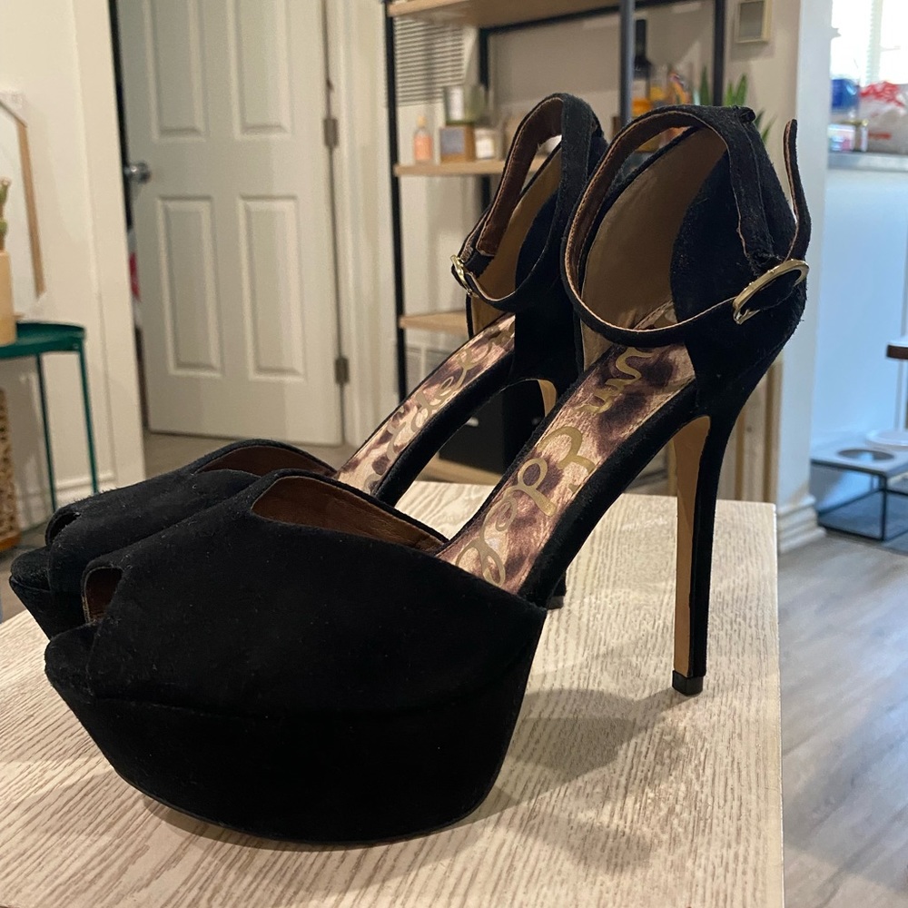 Sam Edelman Florencia Ankle Strap Peep Toe Pump in Black/Black 8.5 US